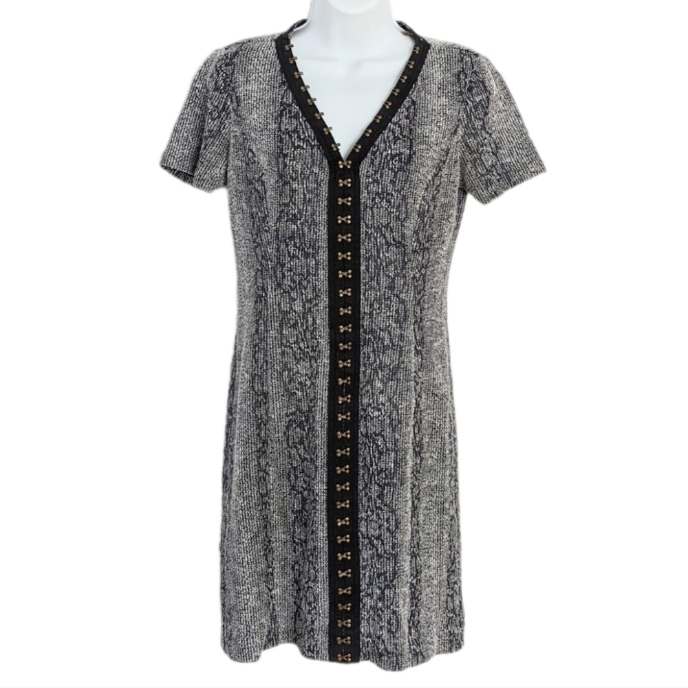 TAHARI snake animal print hook eye front v neck dress size Small c1